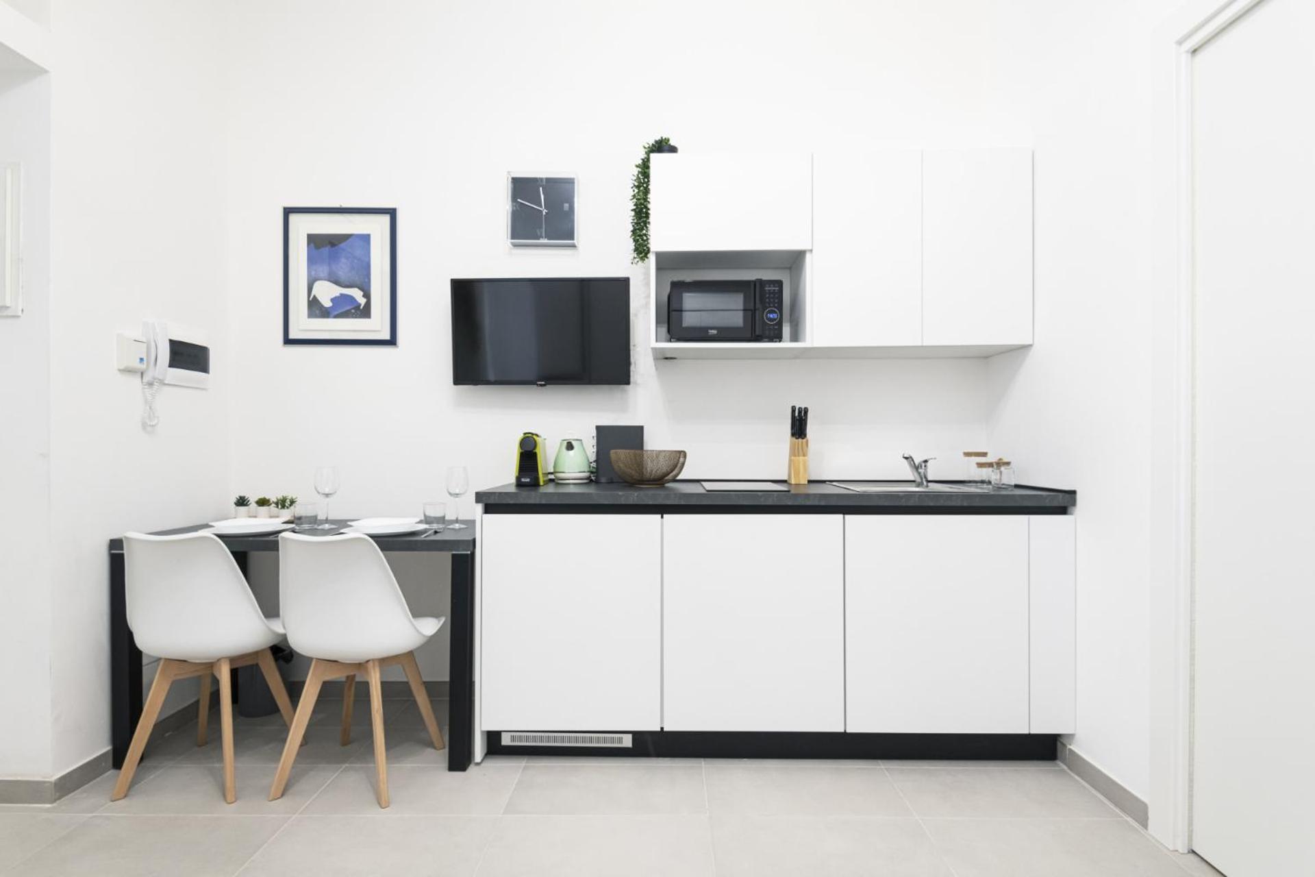 Easylife - Pratico Monolocale In Zona Isola *