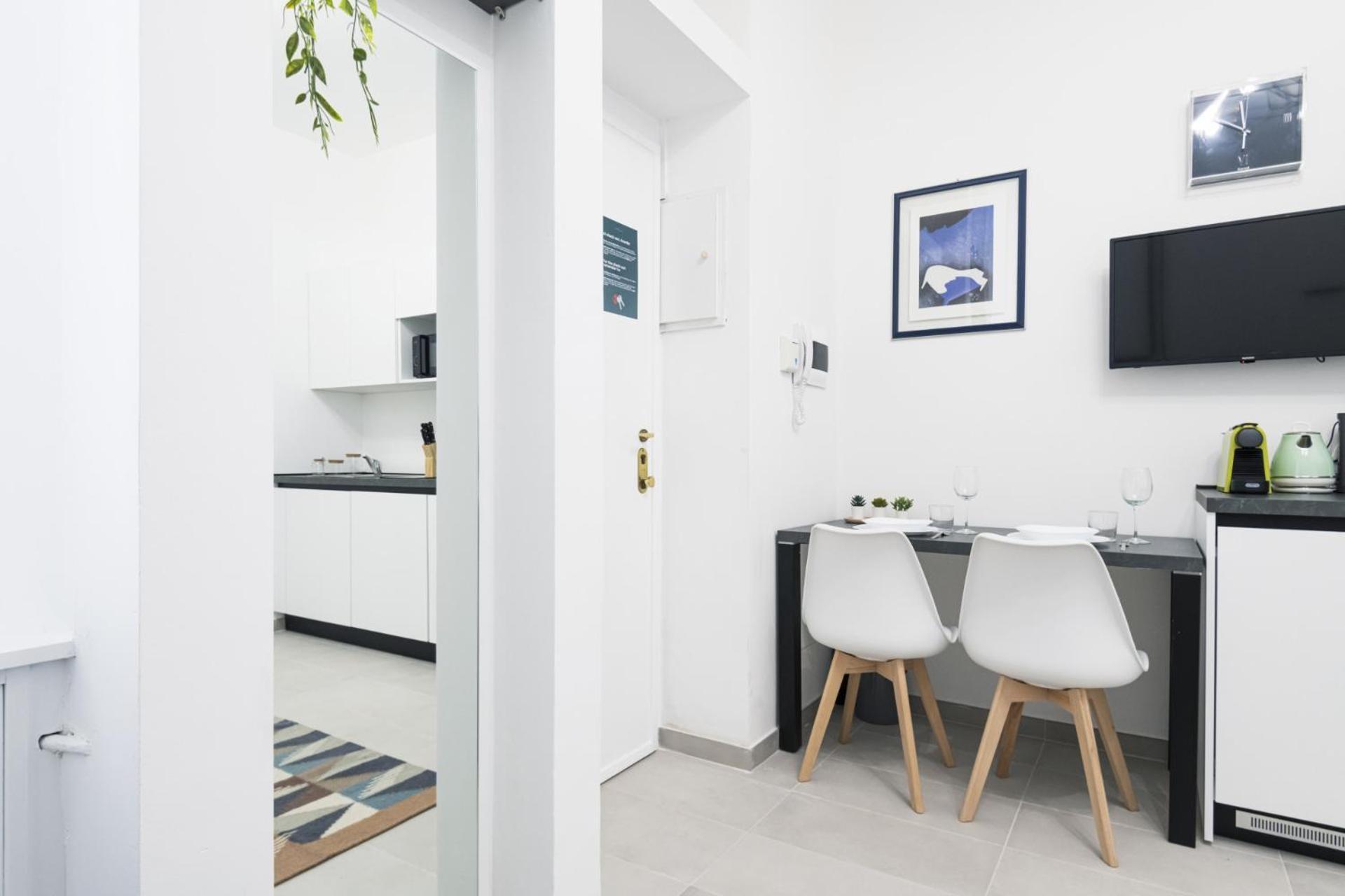 Easylife - Pratico Monolocale In Zona Isola * Milan